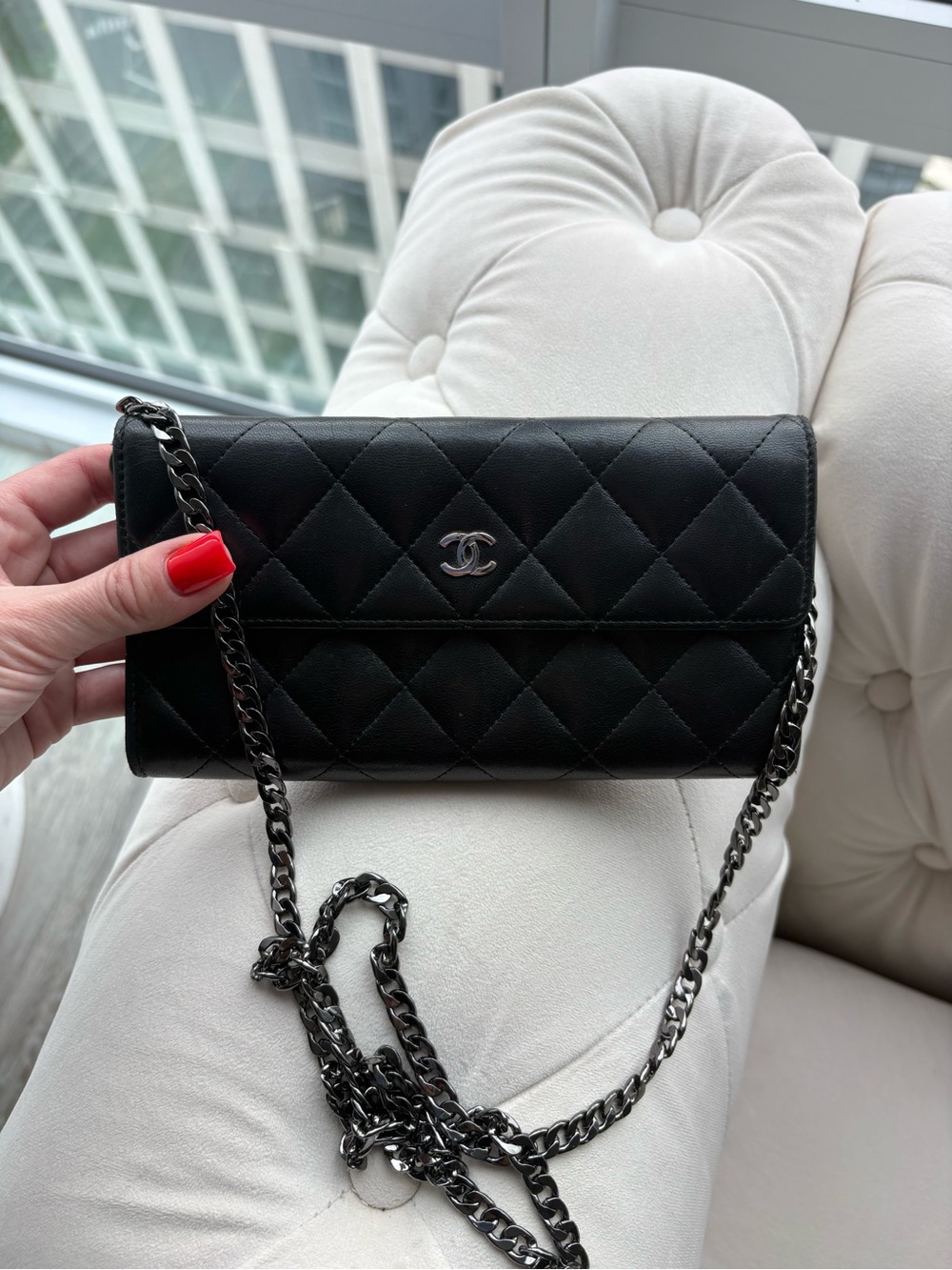 AUTHENTIC CHANEL BLACK QUILTED LEATHER WALLET ON CHAIN